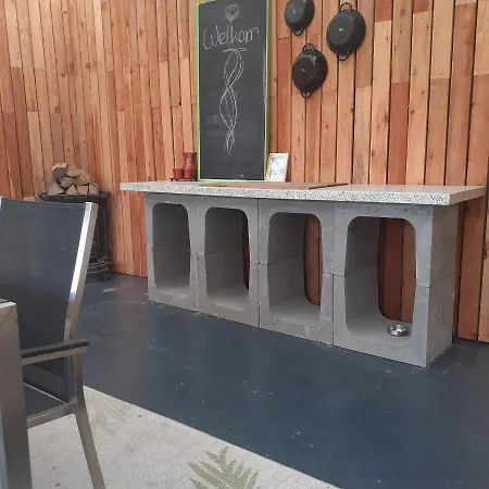 B&B Typisch Lelies